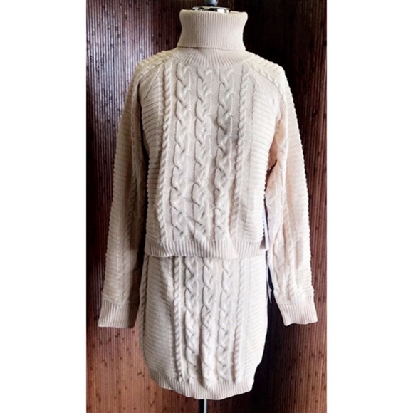 Lulu’s Sweater Set - Picture 4 of 6